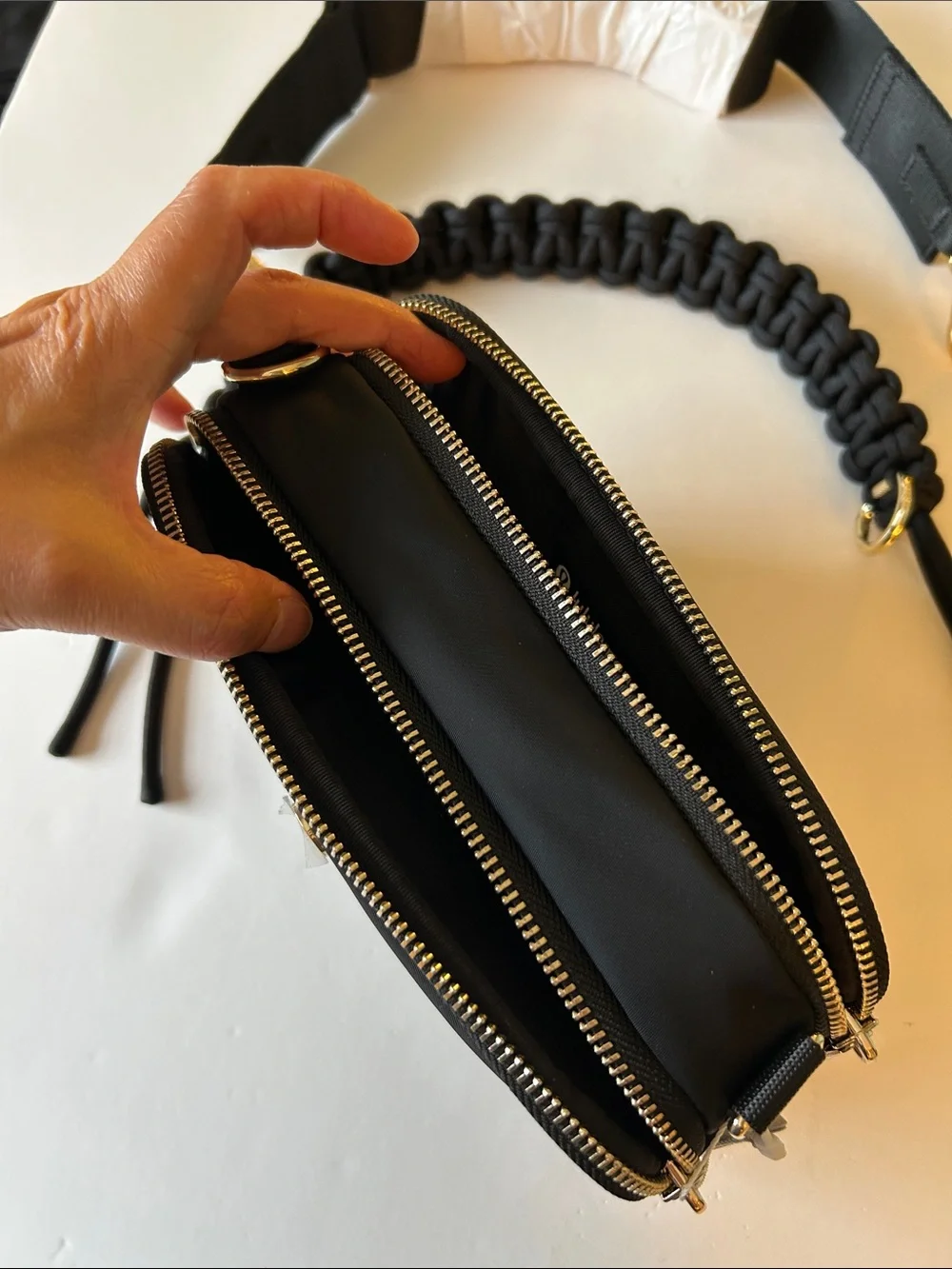 NWT Lululemon Crossbody Camera Bag with Top Handle - Picture 6 of 14